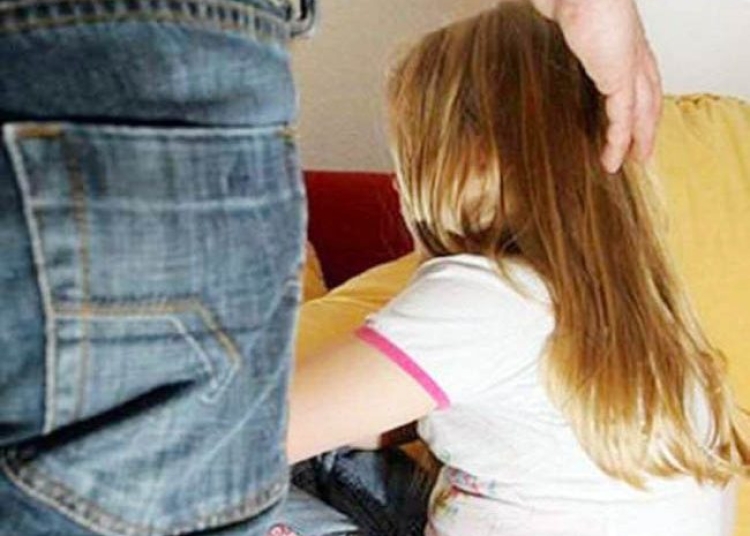 proxenetism dus la extrem la constanta o minora a fost obligata sa faca sex cu 50 de barbati in 4 zile 690b671405ad4