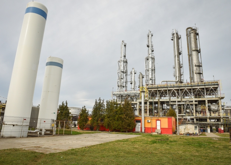 rafinaria vega ploiesti implineste astazi 120 de ani de functionare 691c810273c96
