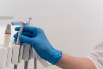 reprezentantii clinicii in care a murit fetita de doi ani sediul in care a avut loc interventia avea aviz de functionare insa autorizatia sanitara finala era in curs de finalizare 691a0f6a1c242