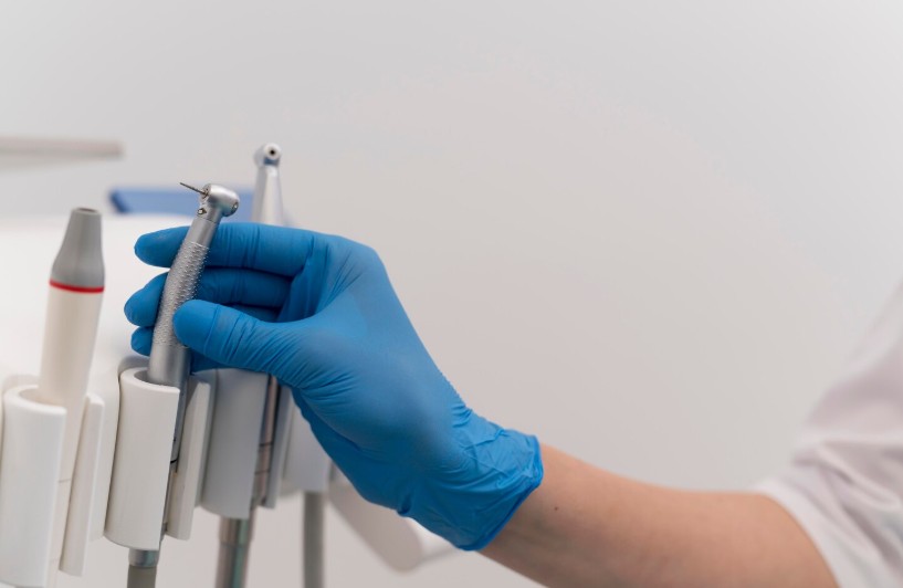 reprezentantii clinicii in care a murit fetita de doi ani sediul in care a avut loc interventia avea aviz de functionare insa autorizatia sanitara finala era in curs de finalizare 691a0f6a1c242