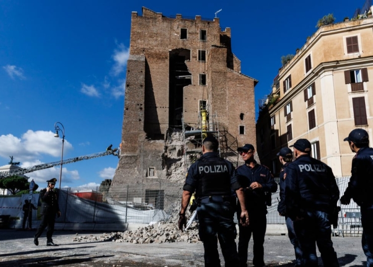 roma declara zi de doliu in memoria muncitorului roman mort sub daramaturi 690a176bf2d2b