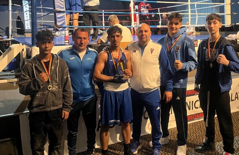 sase boxeri medaliati la memorialul nicu chioveanu de la mangalia galerie foto 6926ae39a4399