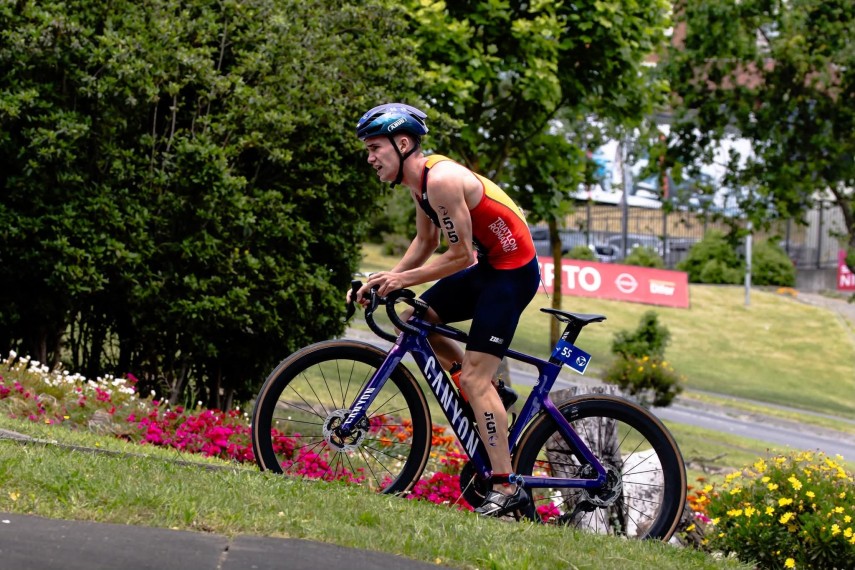 tanarul carol popa a luat startul la doua etape de cupa mondiala in chile 6916dfb63dceb