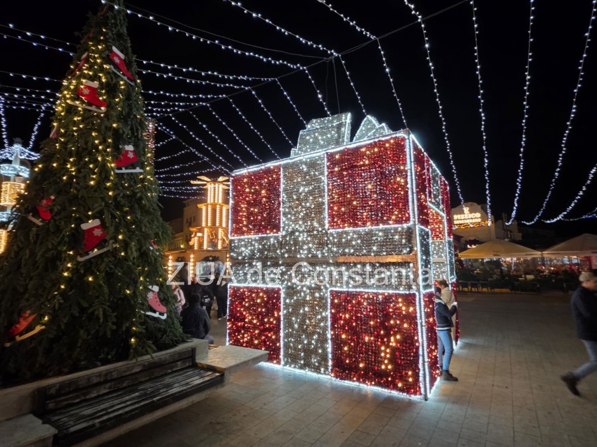 targul de craciun din piata ovidiu s a deschis oficial luminite bunatati si atmosfera de sarbatoare 69287ad31bc35