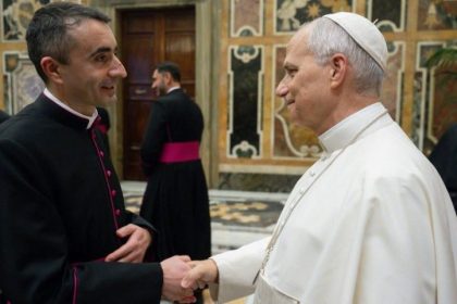 un roman numit in premiera adjunct al ministrului de externe al vaticanului 691ed4a4c054a