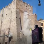 un turn vechi de 800 de ani s a prabusit in italia un muncitor roman in stare critica 6908bb5fb41a9