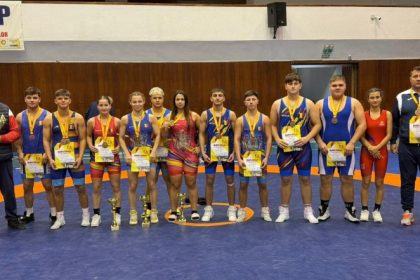 verisoarele diana si alexandru vociulescu medalii de aur in familie in mare forma la tg mures 691b18f0b96c9