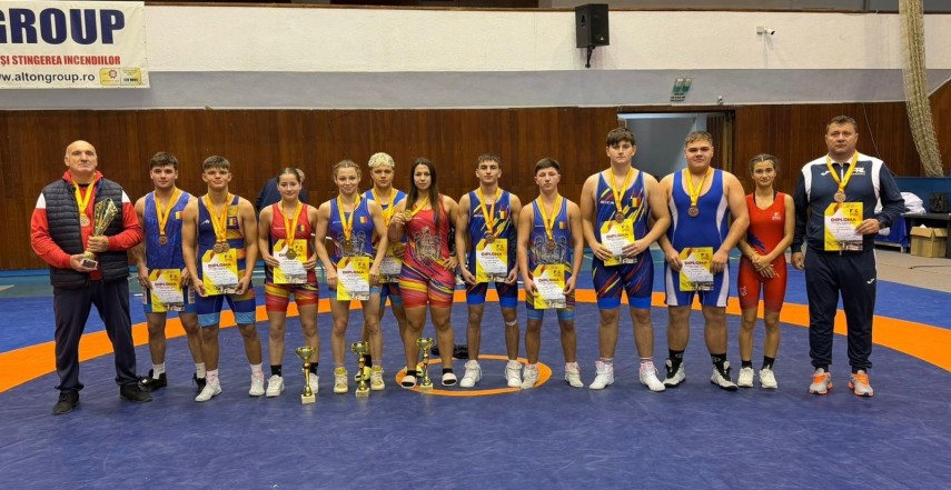 verisoarele diana si alexandru vociulescu medalii de aur in familie in mare forma la tg mures 691b18f0b96c9