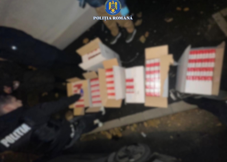 video descinderi intr un dosar de contrabanda o persoana a fost retinuta avea masina burdusita cu tigari 6919e05443809