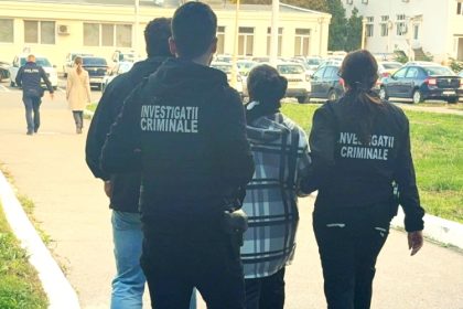 video femeie retinuta la constanta dupa ce a talharit doua persoane 6915351684f0e