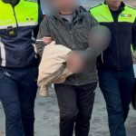 video focuri de arma in judetul constanta individul care nu a oprit la semnalele politistilor a fost incatusat 690c8c7c54475