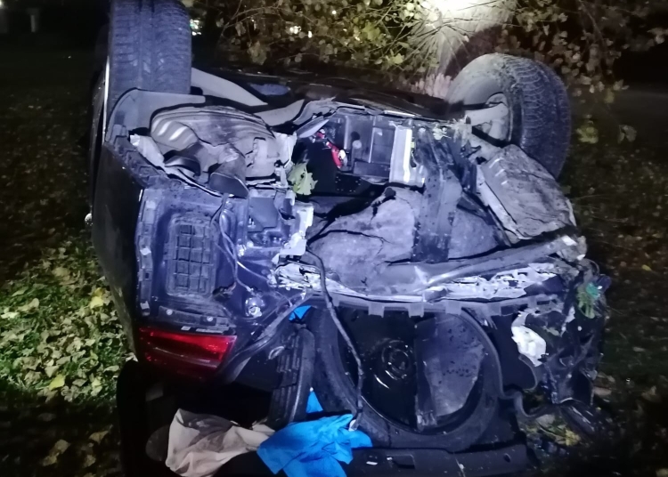 videogalerie foto accident rutier la iesire din constanta spre cumpana o masina s a rasturnat 690aeb8884c1f