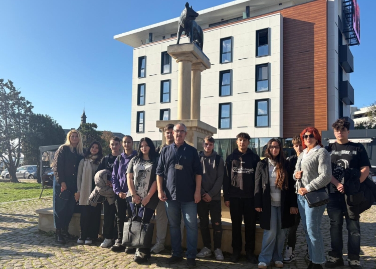 zeci de elevi constanteni au participat la un nou workshop de inovare urbana 6909cb3fa998f