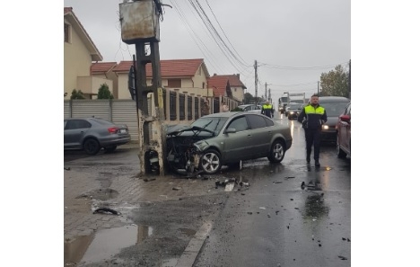 accident rutier in lumina au fost implicate trei autoturisme 6933f80a5b2b6