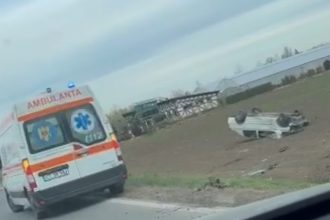 accident rutier pe dj222 intre localitatile pestera si remus opreanu un autoturism s a rasturnat 69352fc8cba02