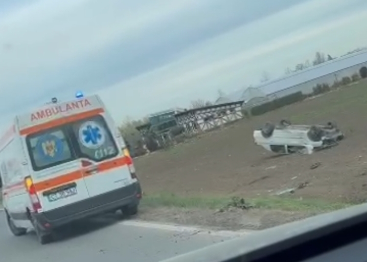 accident rutier pe dj222 intre localitatile pestera si remus opreanu un autoturism s a rasturnat 69352fc8cba02