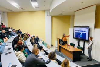 anaf a derulat o noua campanie nationala de educatie fiscala in marile centre universitare din tara printre beneficiari si studentii universitatii ovidius constnata 695273af85e04