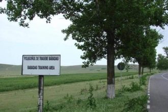 atentie se executa trageri cu munitie in poligonul babadag circulatia pe dj 222 restrictionata 6937c1ce79056