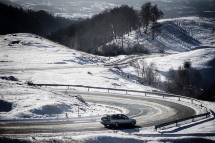atentie soferi circulatie inchisa pe dn 67c intre novaci si ranca din cauza vantului puternic si a viscolului 69521f5dc28e4