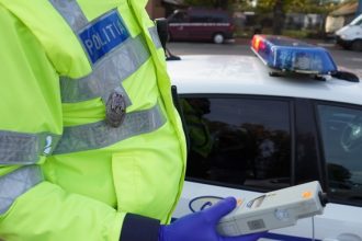 barbat baut la volan prins de politisti pe bulevardul aurel vlaicu a fost implicat si intr un accident rutier 694bd9598dd65