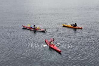 canoisti pe mare de ziua nationala a romaniei un omagiu inedit adus romaniei la constanta 692d76f9cf3d4