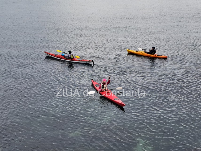 canoisti pe mare de ziua nationala a romaniei un omagiu inedit adus romaniei la constanta 692d7c666da85