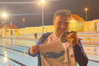 cinci medalii de aur pentru inotatorul cristian tranulea in scotia 69368015c2126