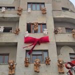 consilierii locali au aprobat majorarea impozitului pentru mai multe cladiri lasate in paragina dar cu imobilul impodobit cu ursi ce face municipalitatea 694aab402cc90