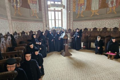 credinciosii il pomenesc pe sfantul spiridon facatorul de minuni 693bb284ce2f2