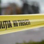 crima prin cruzimi un tanar de 26 de ani si a omorat tatal cu 18 lovituri de cutit 6932ce65917e8