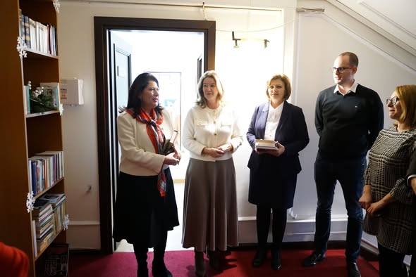 curtea de conturi lanseaza proiectul raftul de lectura dedicat promovarii lecturii si culturii organizationale 6943e89e5daa1