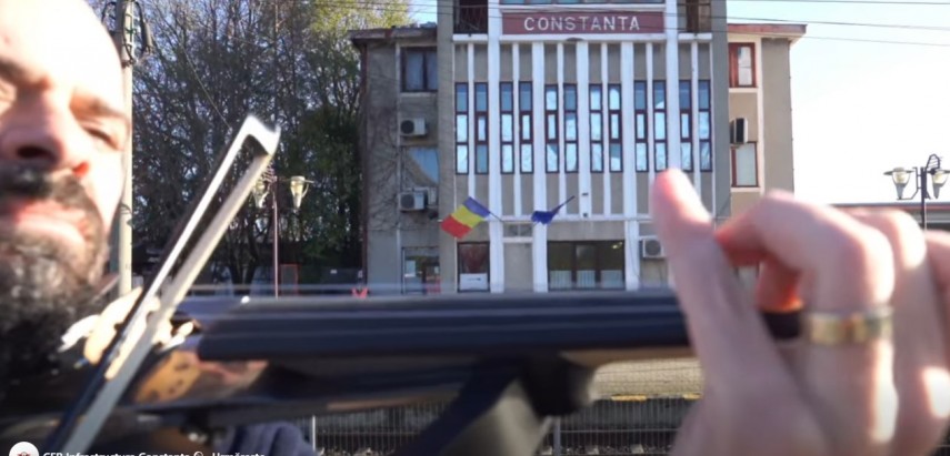 de ziua nationala imnul romaniei a rasunat in gara cfr constanta video 692d5d33739de