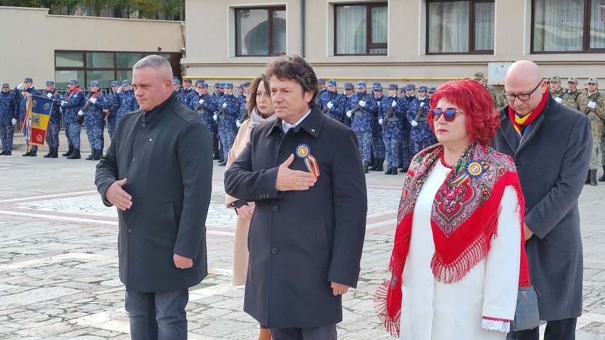 deputatul psd daniel georgescu a depus o coroana de flori la mangalia de ziua nationala a romaniei 692d7d62149a9