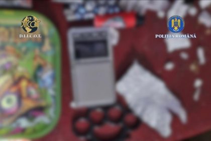 doi tineri retinuti in constanta pentru trafic de droguri de risc si mare risc 694408487d54d