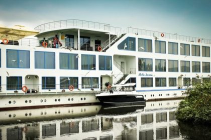 dosarul hotelului plutitor bella marina revine la prima instanta pentru rejudecare desi faptele sunt prescrise de mult 694386a4215bc