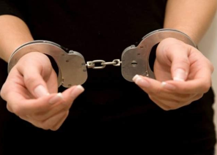 doua persoane care erau urmarite international au fost aduse in tara 69455e0313c7b