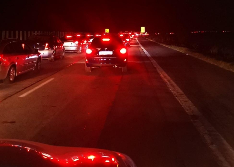 ea e firma implicata in transportul lesurilor care au fost imprastiate pe a2 693a6d881d7bb