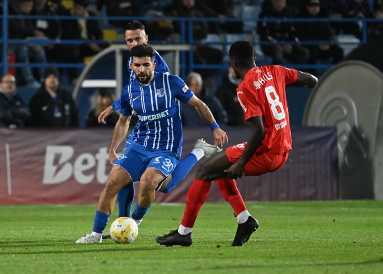 farul a remizat pe teren propriu cu dinamo in cupa romaniei 69313b3e8ead0