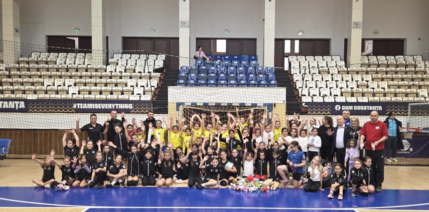 festival de minihandbal care a imbinat sportul cu solidaritatea lectie de daruire galerie foto 6947e77b0a0d1