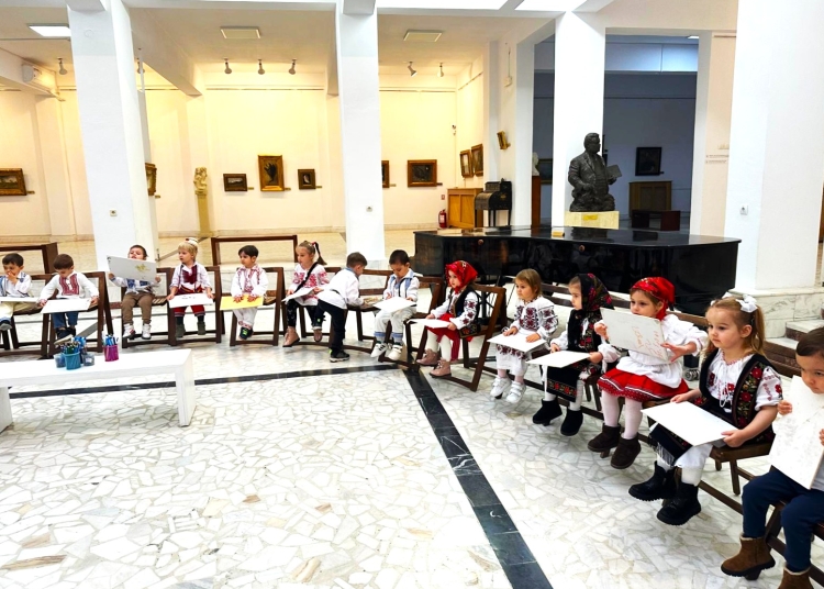 foto atelier special dedicat zilei de 1 decembrie gradinita colibri la muzeul de arta constanta 693005e2dd612