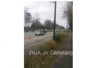 foto continua montarea de stalpisori in zona parcului tabacarie din constanta 69369d93bac4d