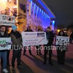 fotovideo un nou protest in fata prefecturii judetului constanta justitie nu prescriptie 693d952982a32