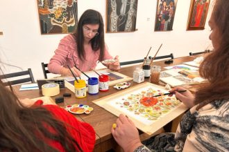 galerie foto muzeul de arta constanta a gazduit atelier de creatie pentru adulti 693fd45875aee