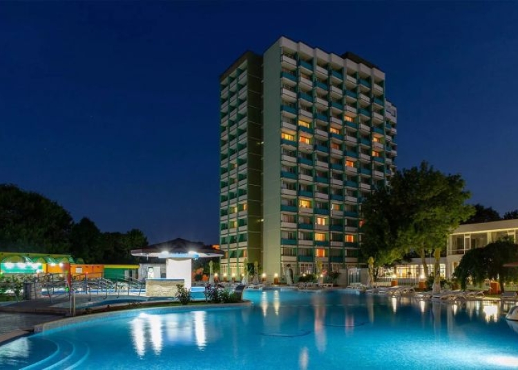 hoteluri clasificate la trei stele din eforie nord si saturn scoase la licitatie de thr marea neagra 6945592976425