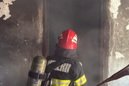 incendiu la o casa din comuna valu lui traian 693d7b32476e0