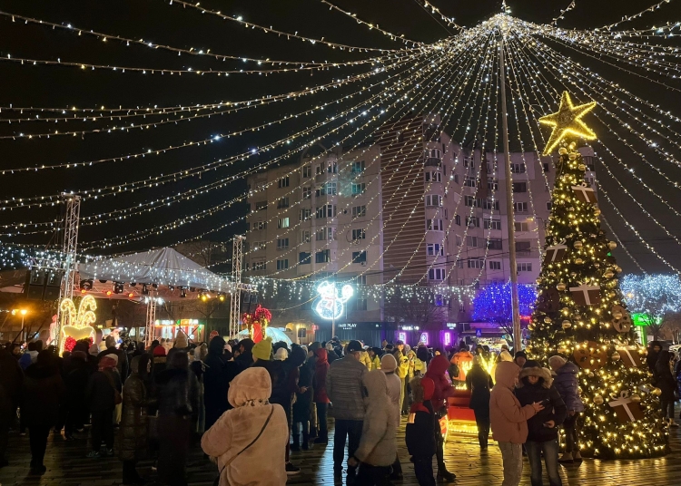 lumea povestilor a prins viata la targul de craciun din navodari 6934896ff249a