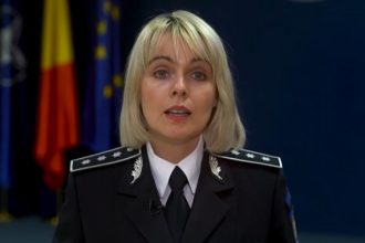 mai mobilizeaza 23 000 de angajati pentru minivacanta de craciun 694a563aebe93