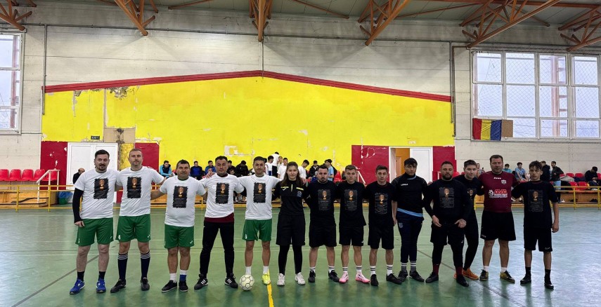 moment de reculegere in memoria lui stere guteanu la cupa de iarna a arbitrilor dobrogeni galerie foto 6947bd4a5bb24