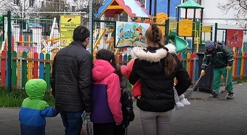 mos nicolae aduce bucurie la polaris momentele in care daruim ajung sa defineasca misiunea noastra 69352c3b9afe5