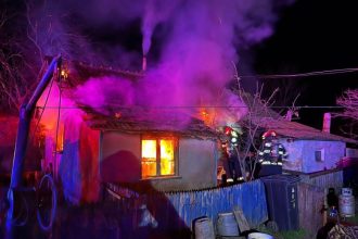 nenorocire intr o locuinta din judetul tulcea un barbat a decedat intr un imobil cuprins de flacari 6954016280759